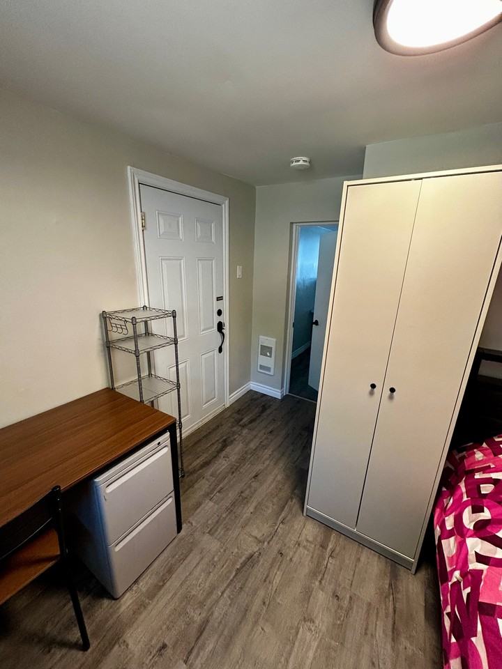 147 Charles Street - Photo 6 of 22