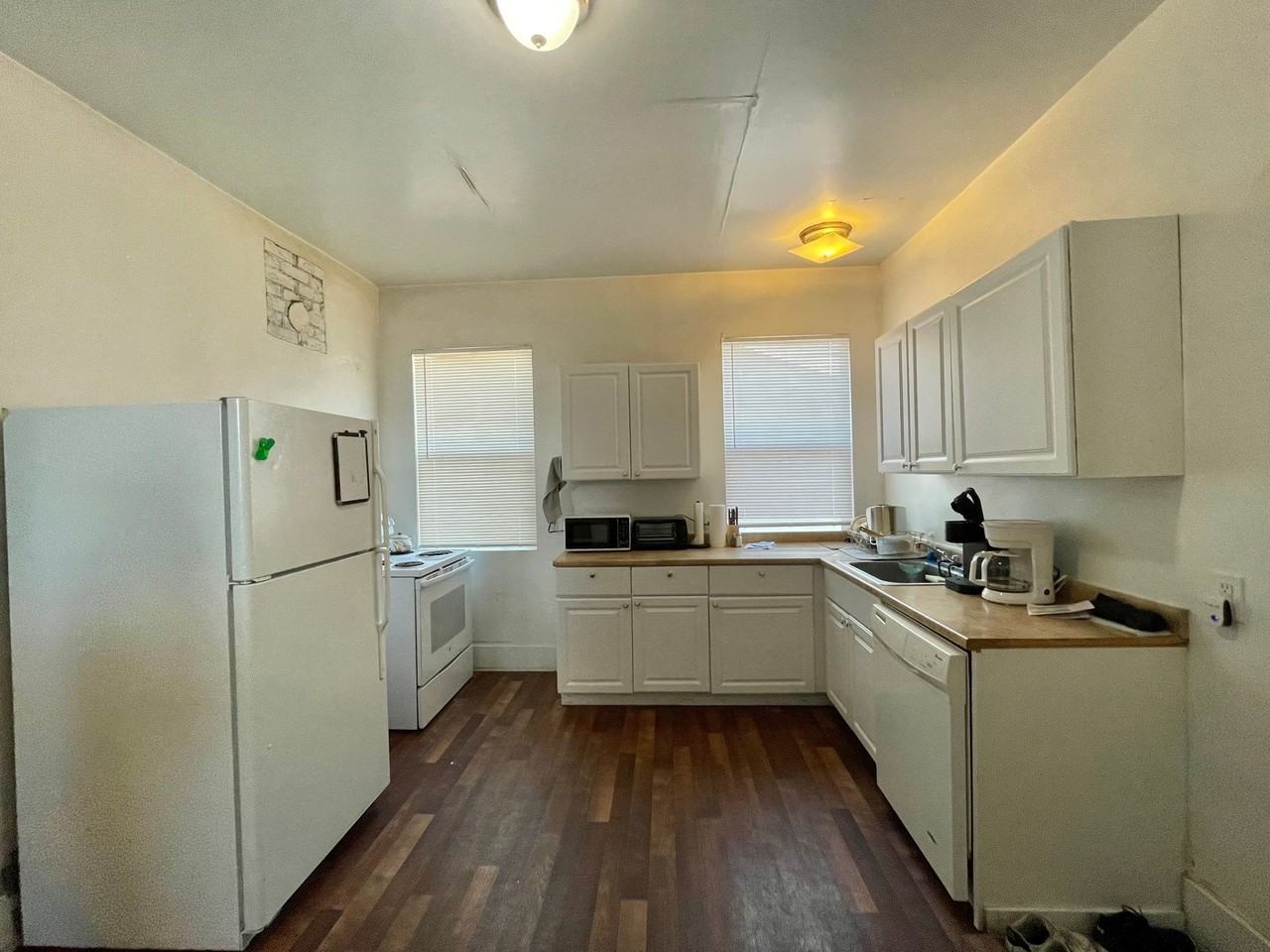 1744 8th Ave - Photo 6 of 26