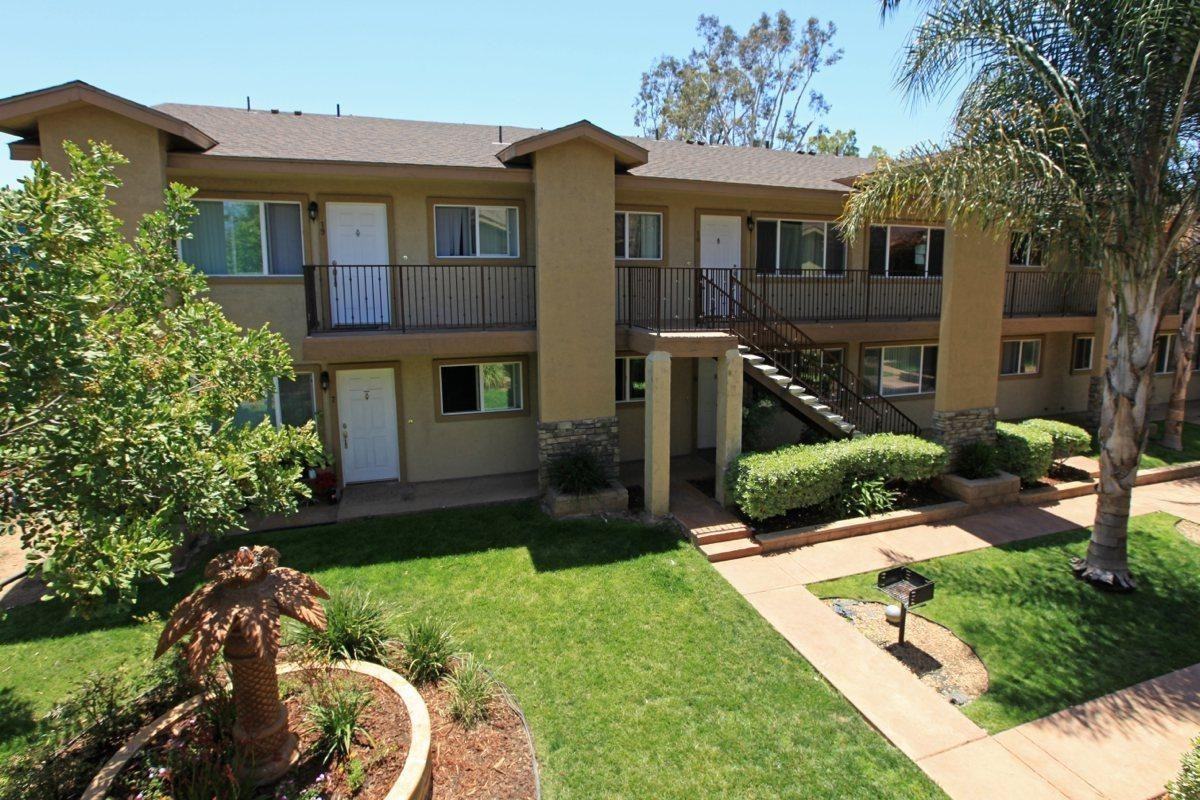 El Palacio - Photo 4 of 28