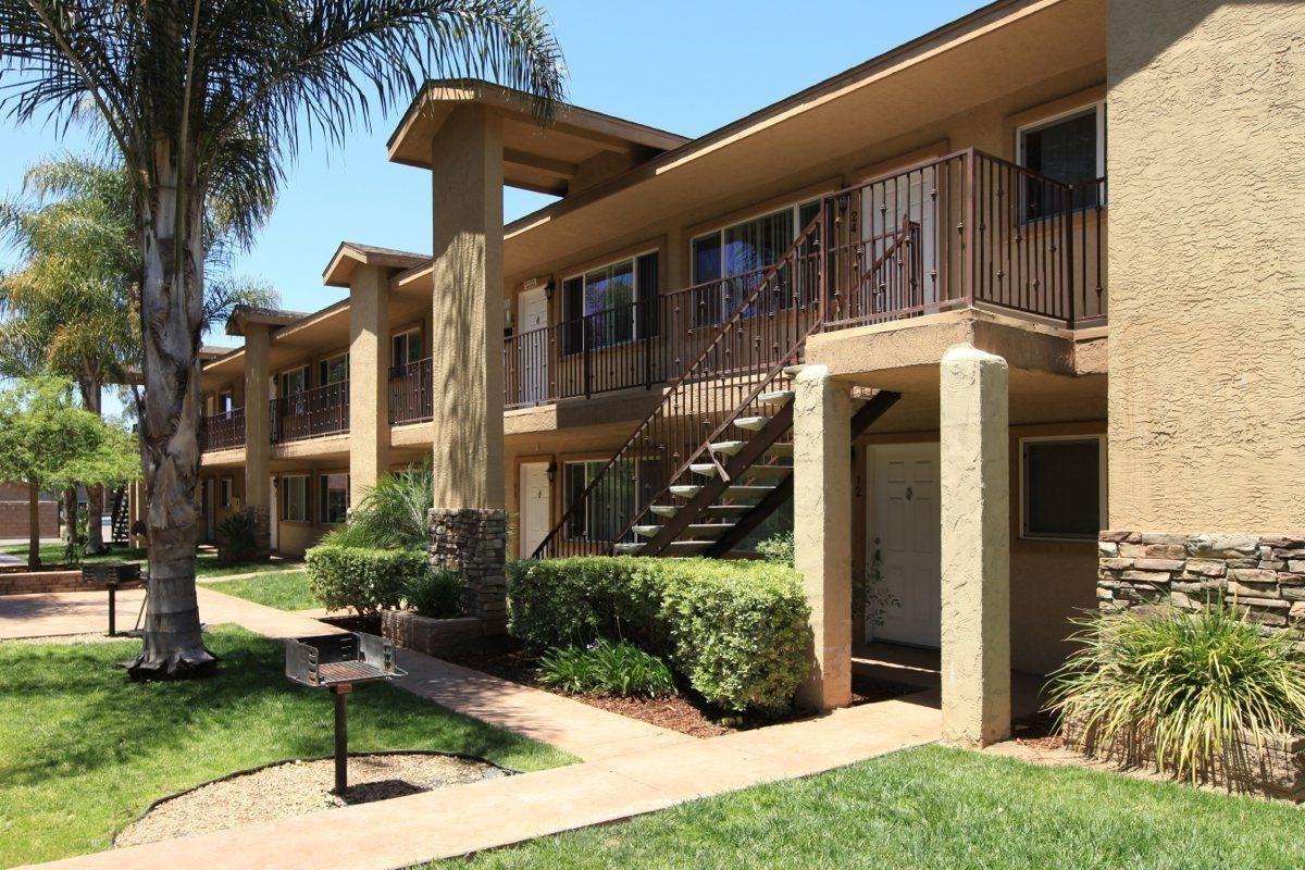 El Palacio - Photo 6 of 28