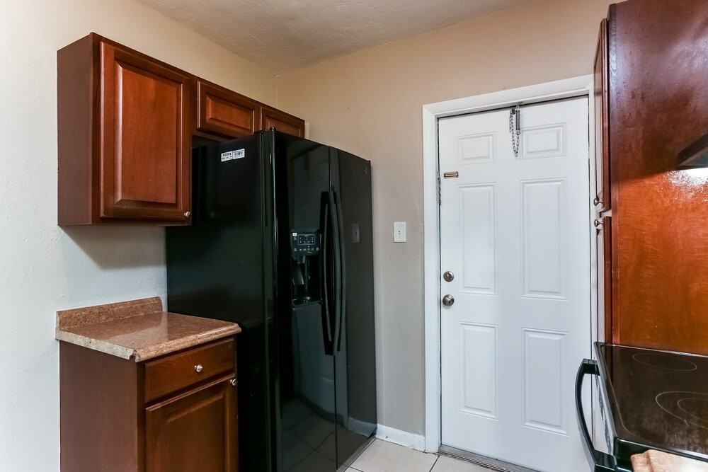 2323 Nw 12th Ct - Photo 7 of 16