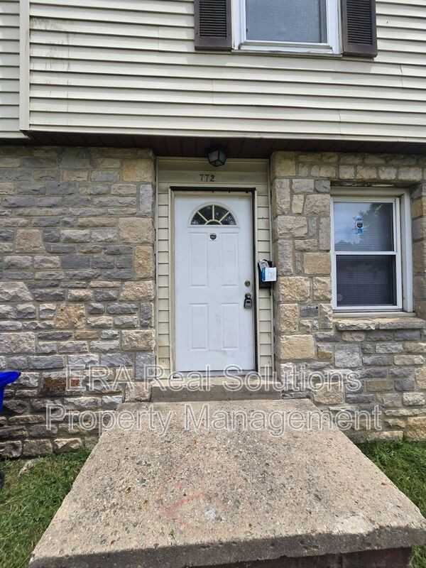 772 Butler Ave - Photo 2 of 27