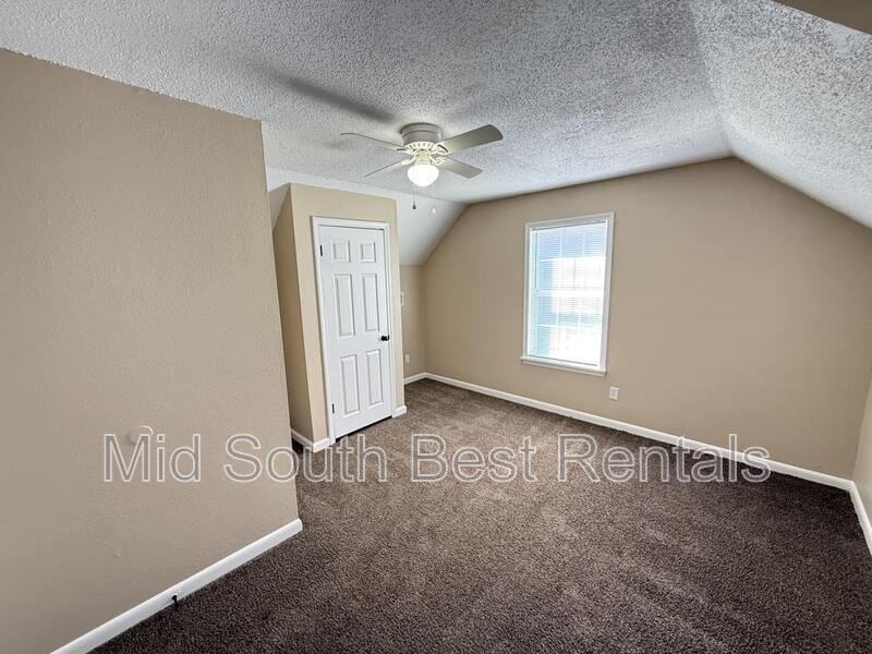 5332 Cedar Bluff Dr - Photo 4 of 11