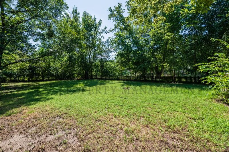 2514 S Mead St - Photo 3 of 20