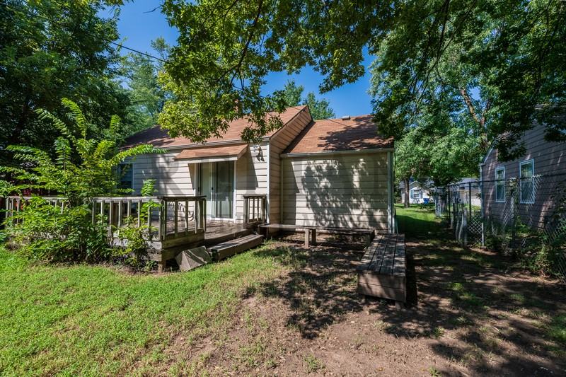 2514 S Mead St - Photo 5 of 20