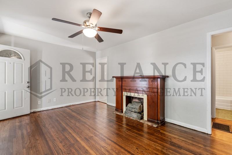 2514 S Mead St - Photo 7 of 20