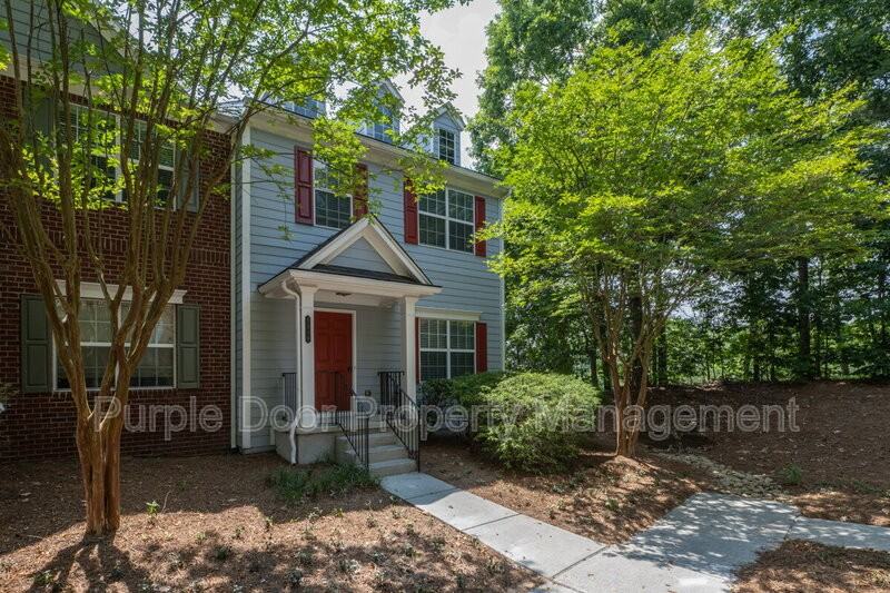 1214 Charleston Ct - Photo 3 of 35