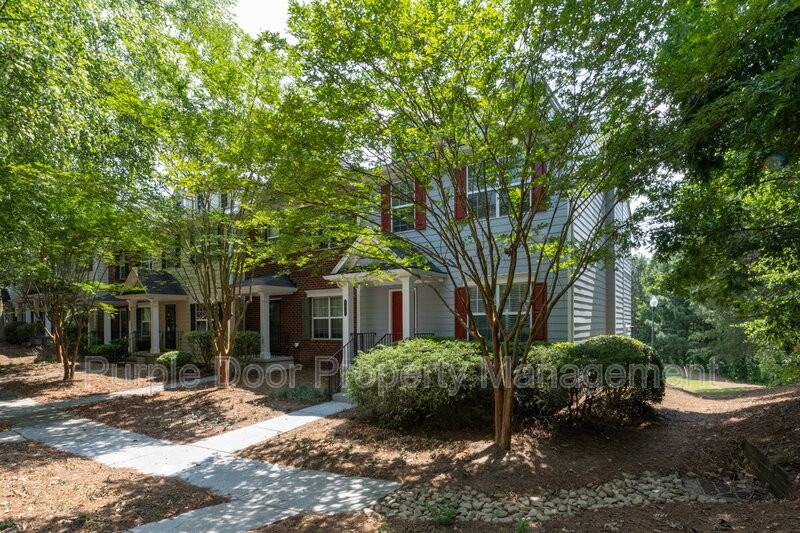 1214 Charleston Ct - Photo 4 of 35