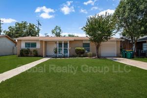 featured image of 121 Rosewood Dr