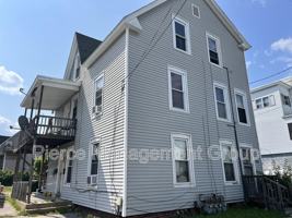 featured image of 308 Bartlett St #3