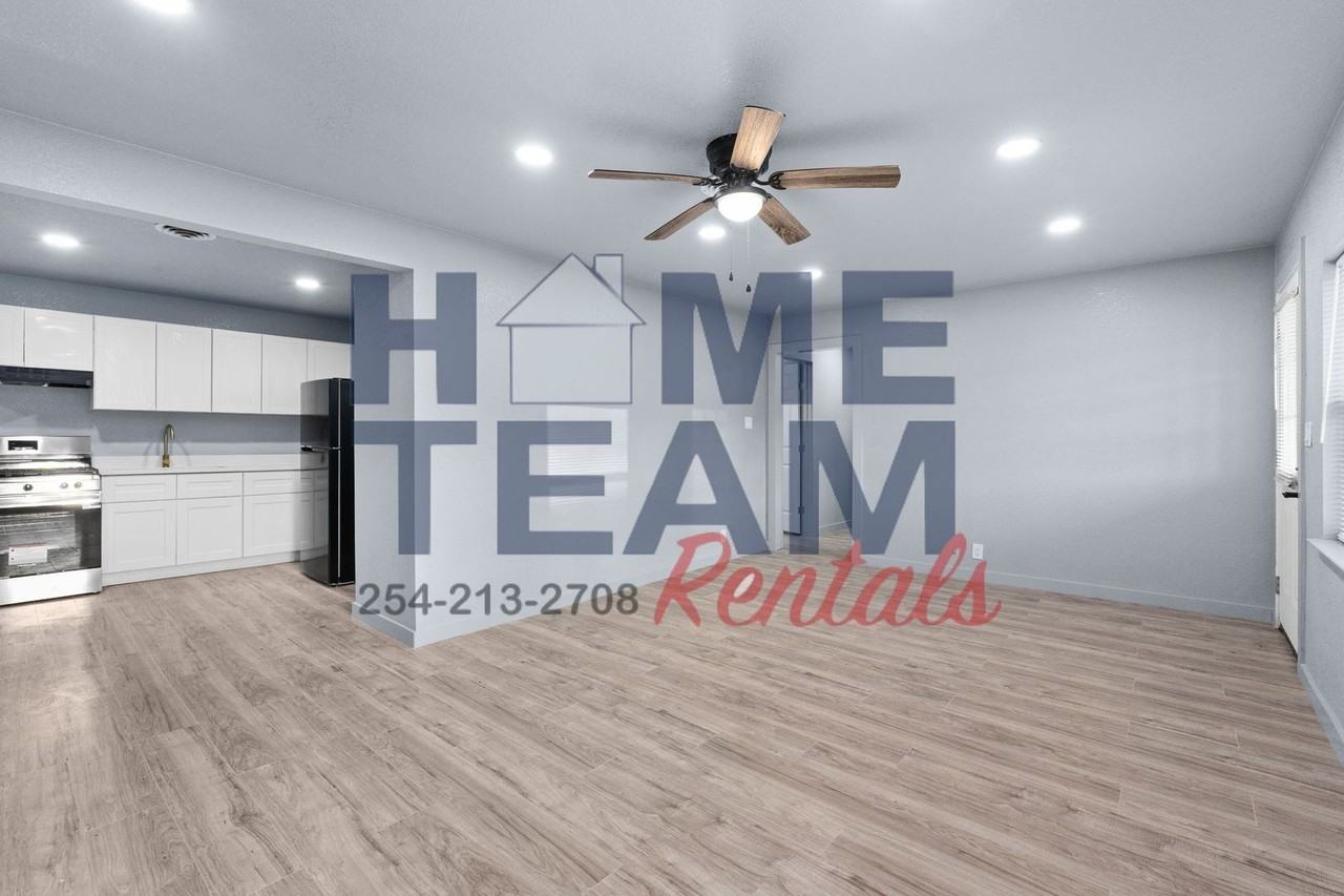 805 S 32nd St - Photo 3 of 18