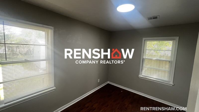 1606 Ozan St - Photo 4 of 11