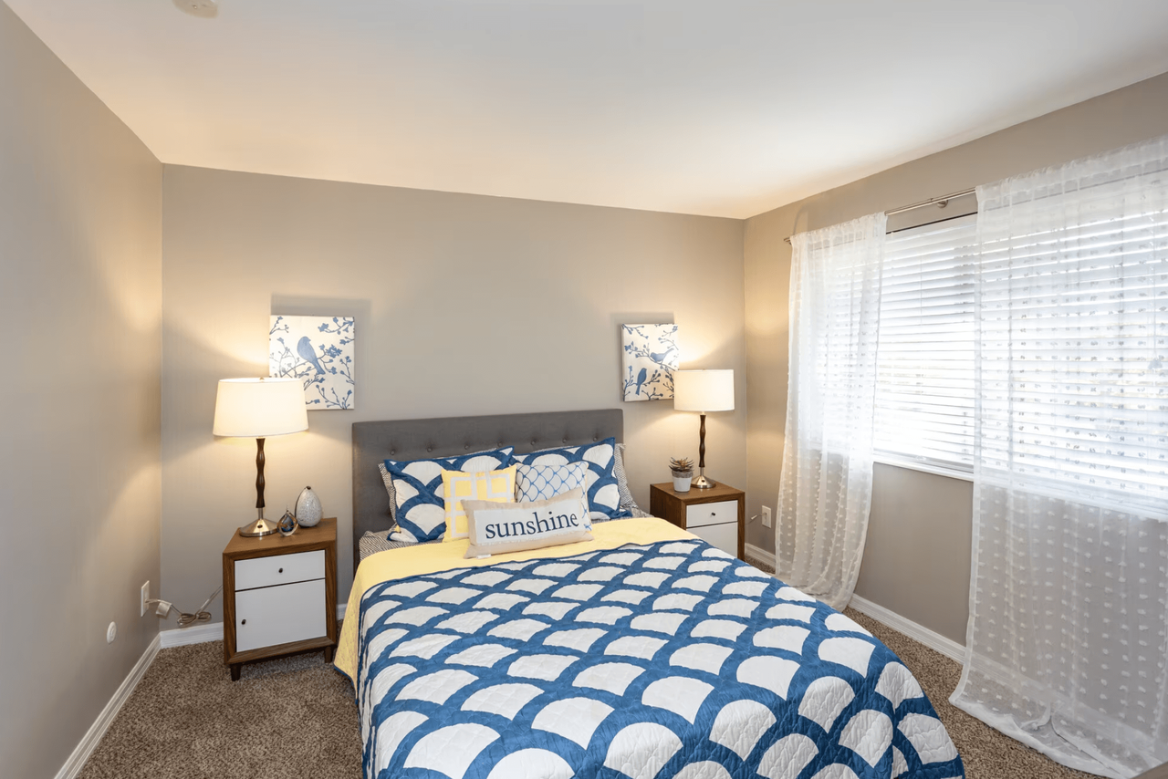 Arlington Apartments - Photo 6 of 24