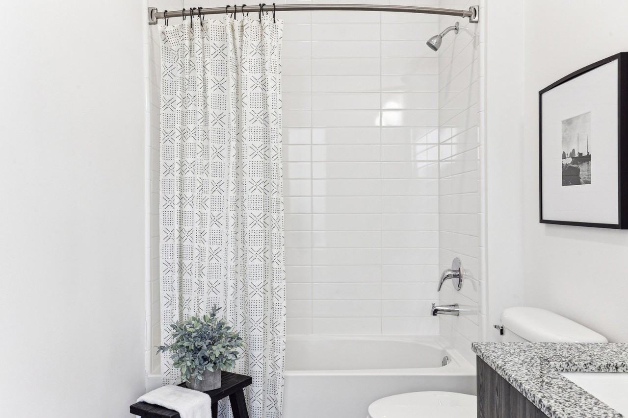 The Skylark - Photo 3 of 14