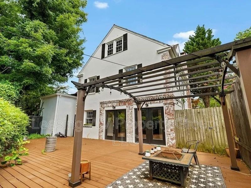 887 Poplar Rd - Photo 3 of 29