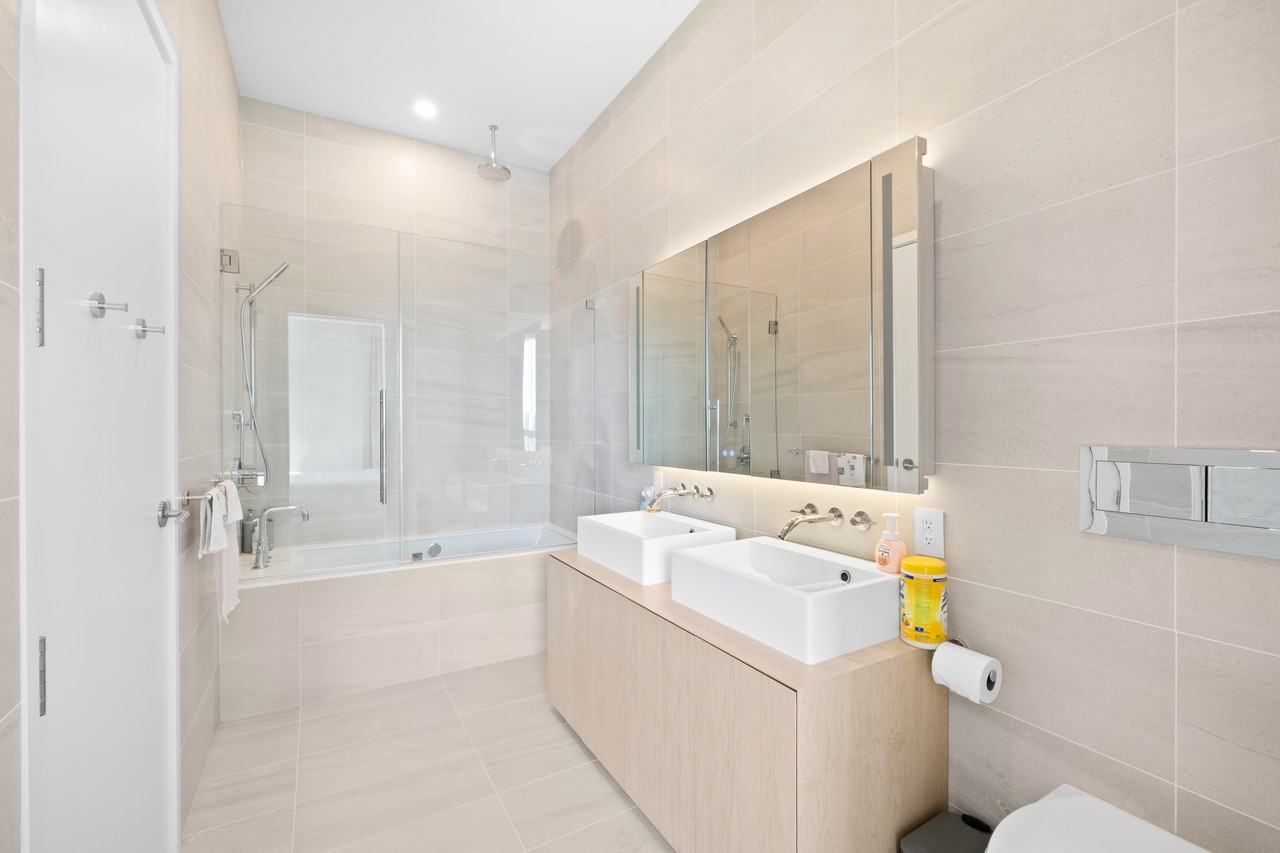 1568 Alberni Street - Photo 12