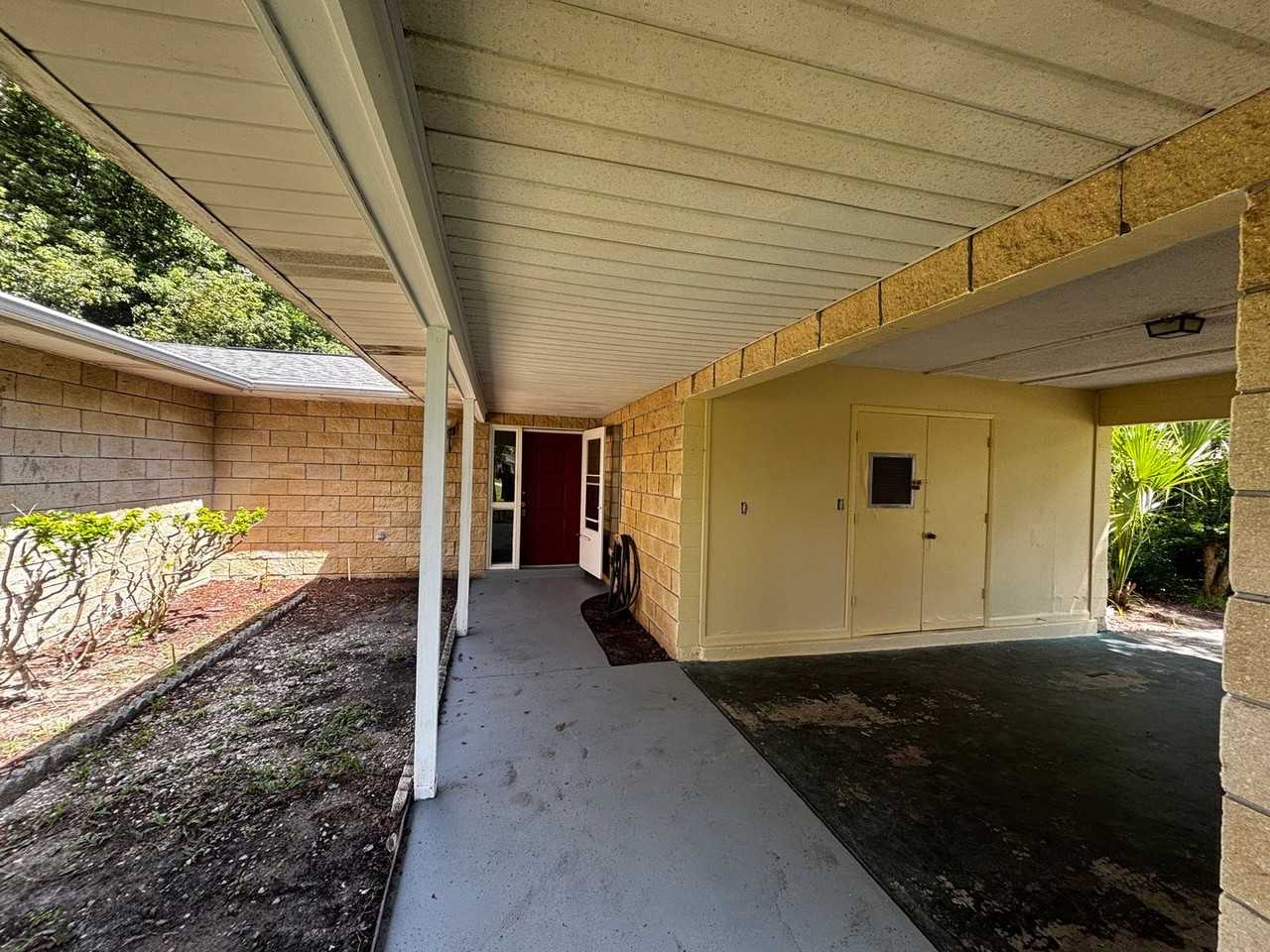 496 Lake Rd - Photo 4 of 18