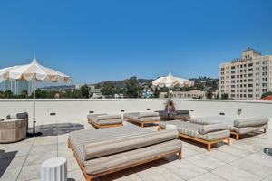 featured image of 1818 N Cherokee Ave