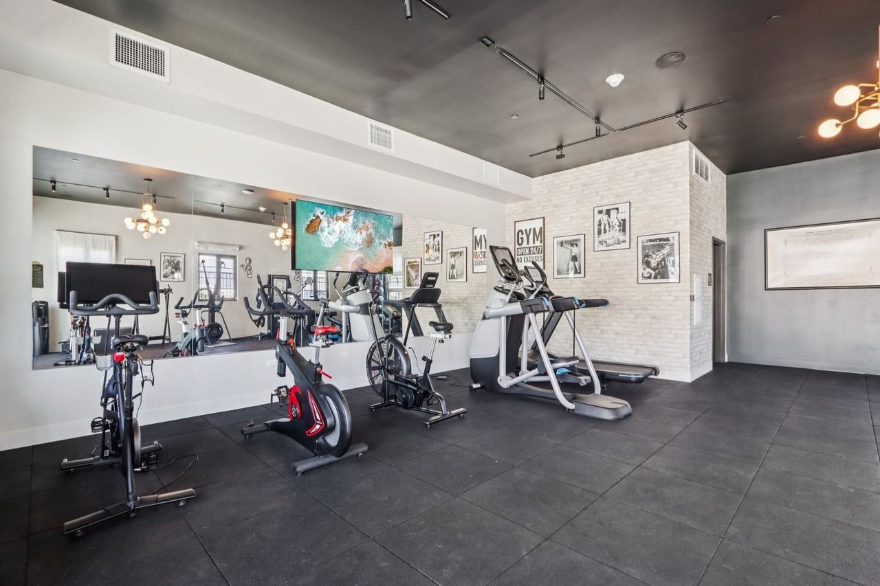 The Baxter - Photo 4 of 33