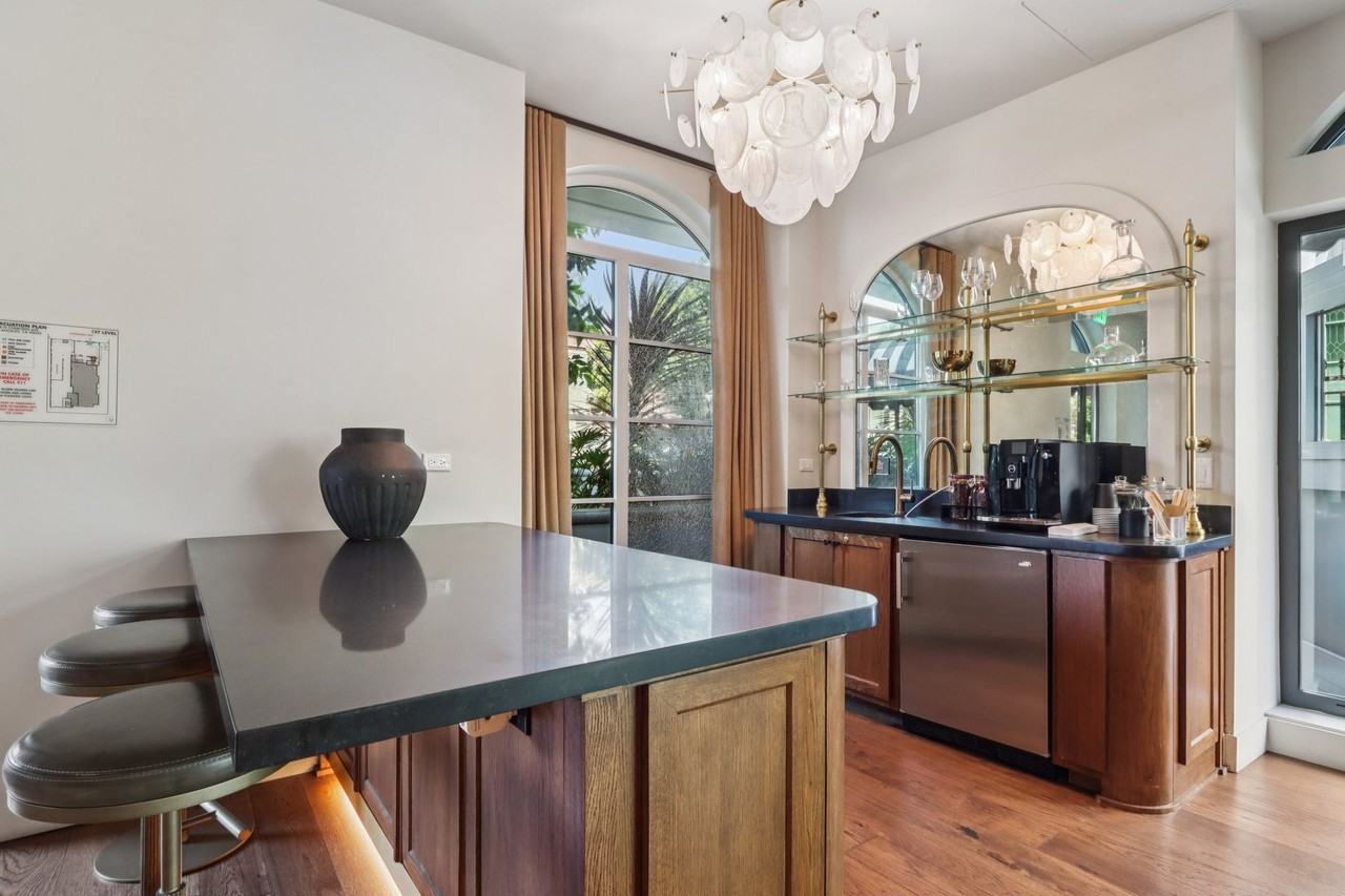 The Baxter - Photo 6 of 33