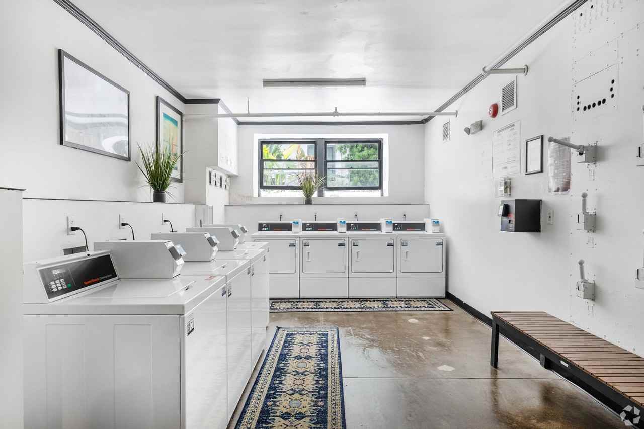 The Commodore - Photo 5 of 34