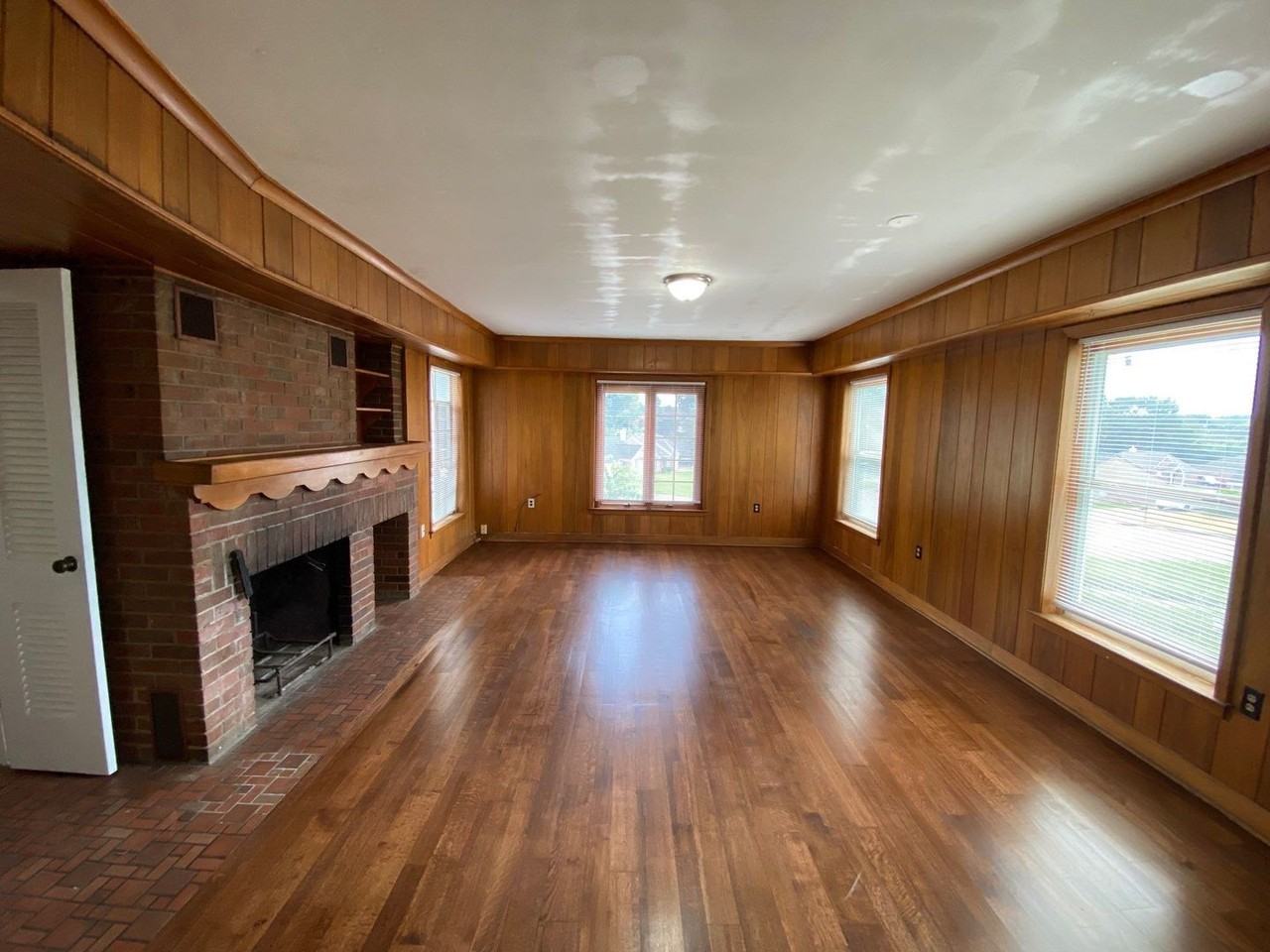 4320 Bishop Hills Dr - Photo 6 of 20