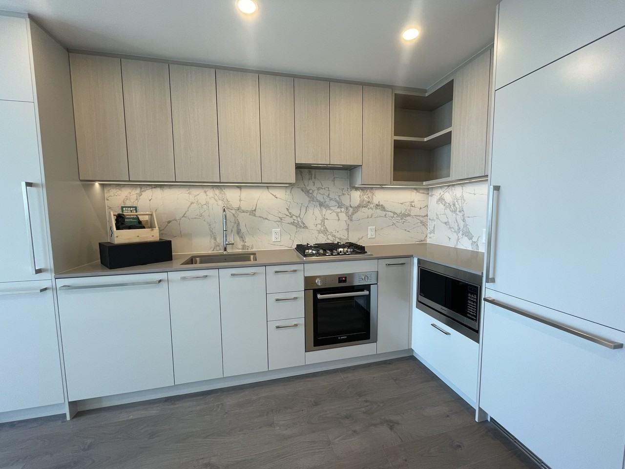 6468 Willingdon Avenue - Photo 2 of 12