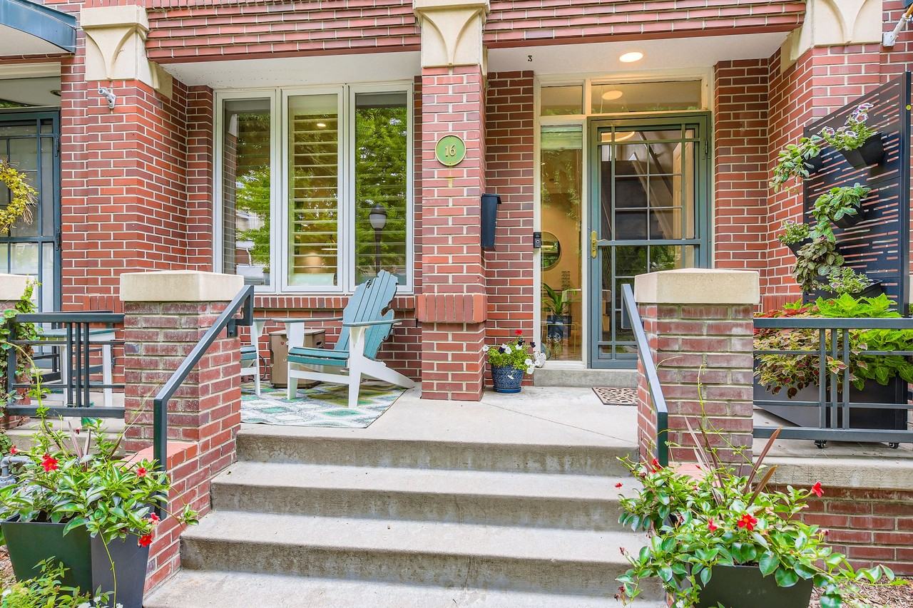 16 South Monroe Street - Photo 2 of 24