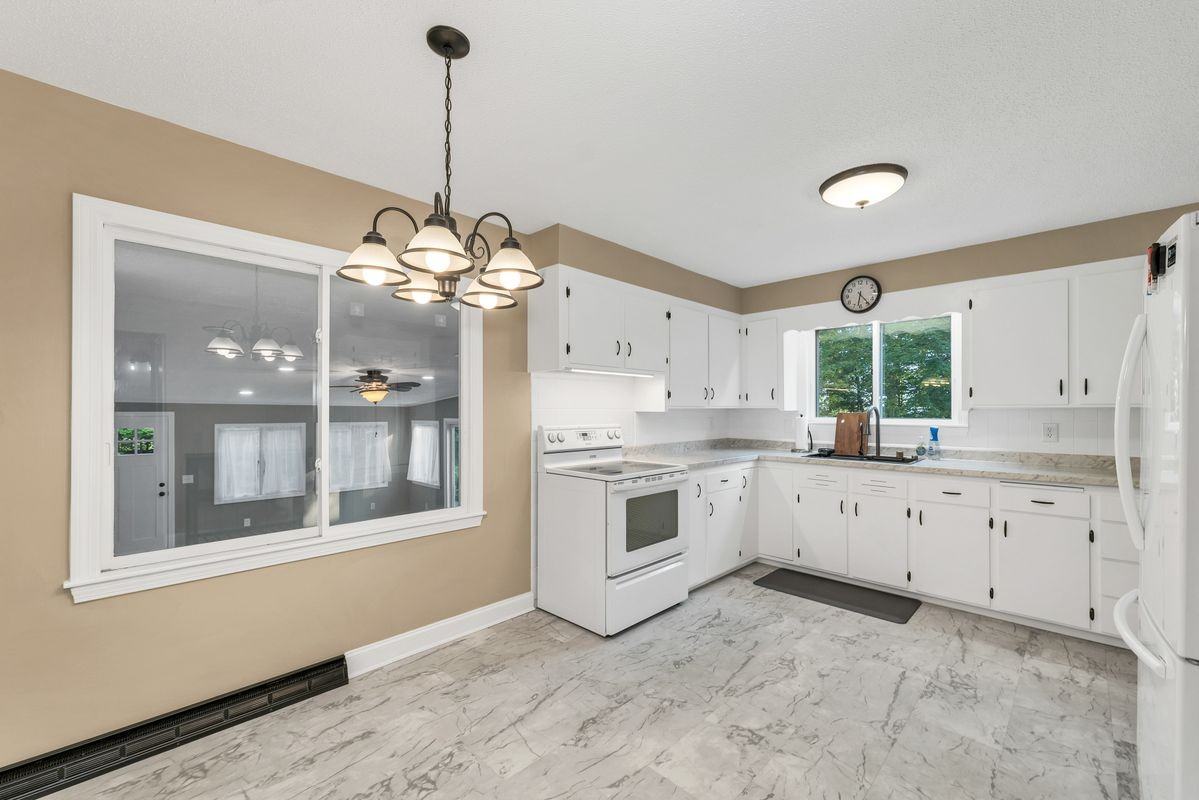 1 Mockingbird Hill Rd - Photo 2 of 3