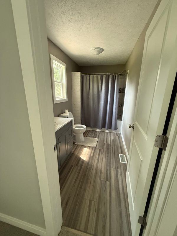 6256 Oak Rd - Photo 3 of 17