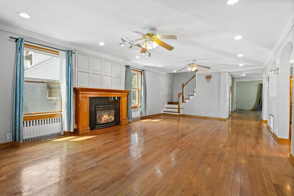 74 Myrtle Street Ext - Photo 2 of 44