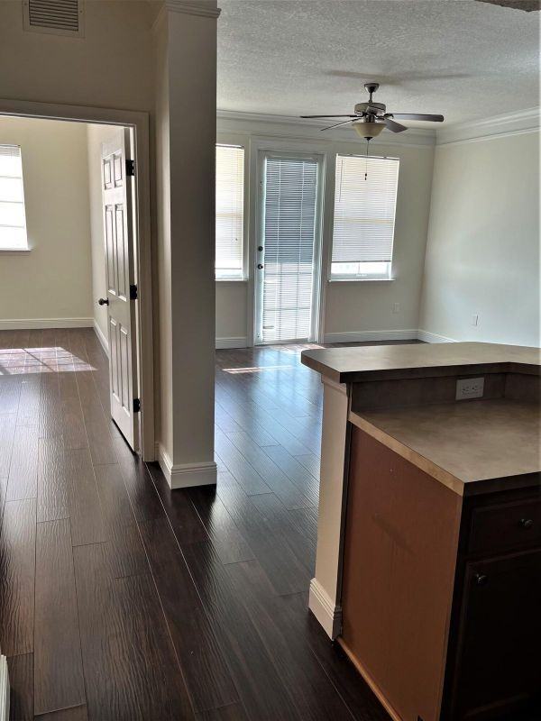 9845 Baywinds Dr - Photo 7 of 15