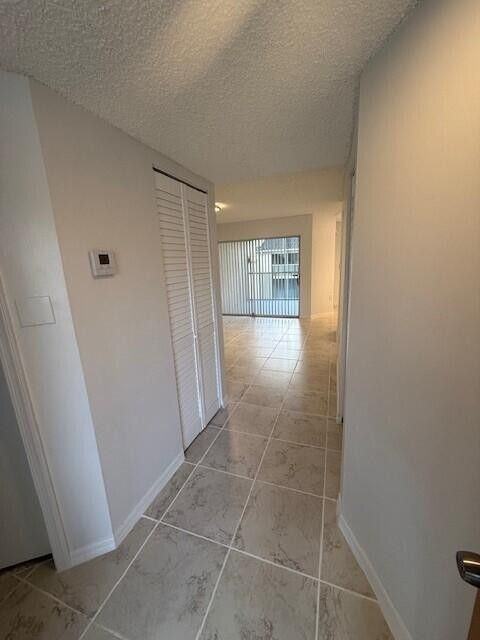 2204 Glenmoor Dr - Photo 5 of 12