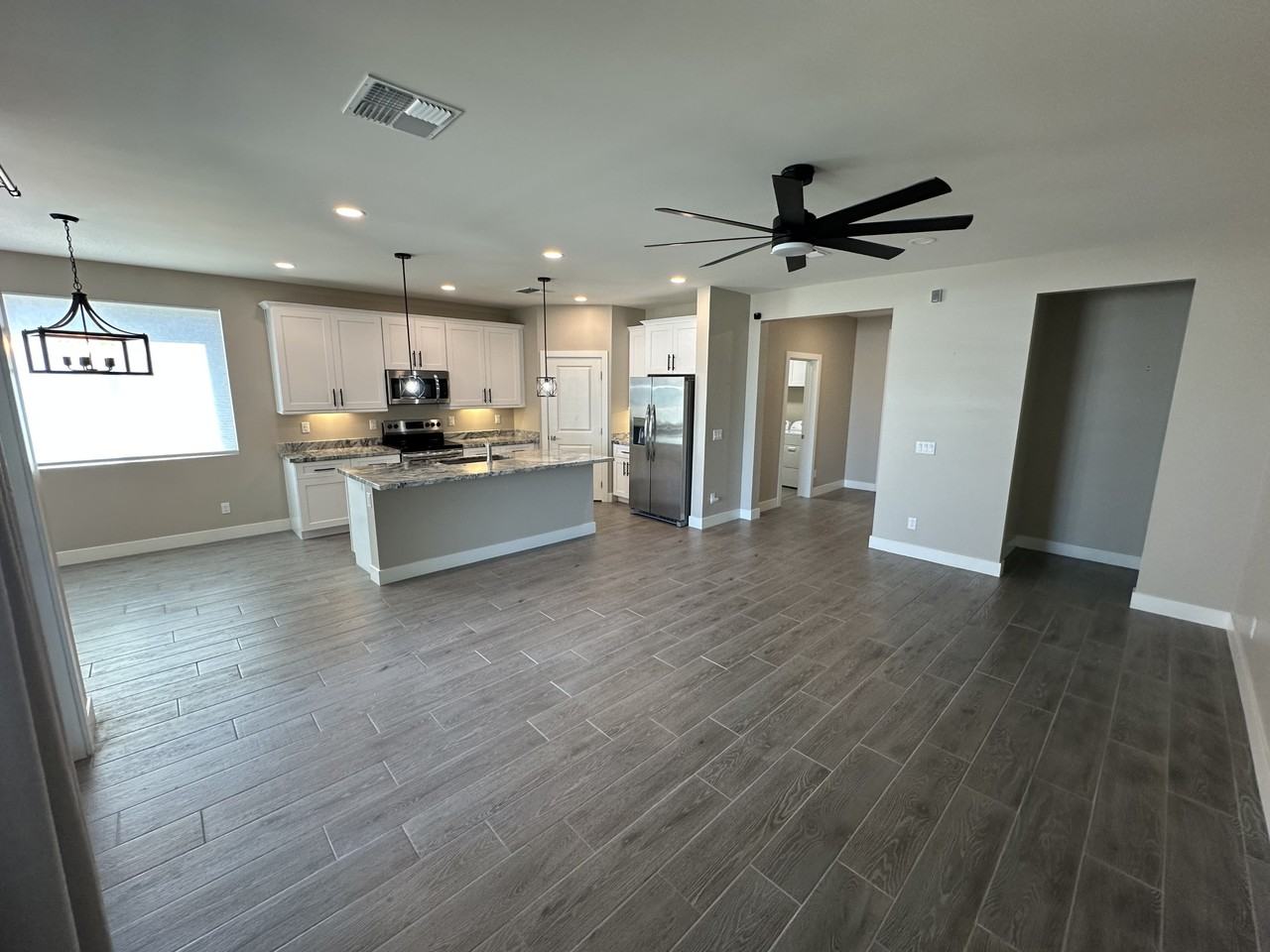 5814 E Lockwood St #NA - Photo 4 of 20