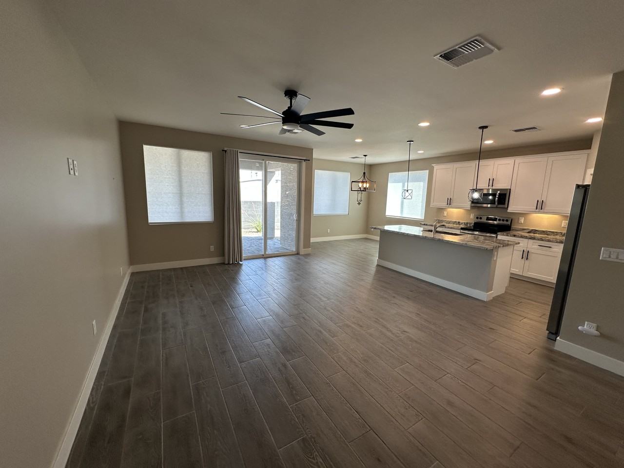 5814 E Lockwood St #NA - Photo 5 of 20