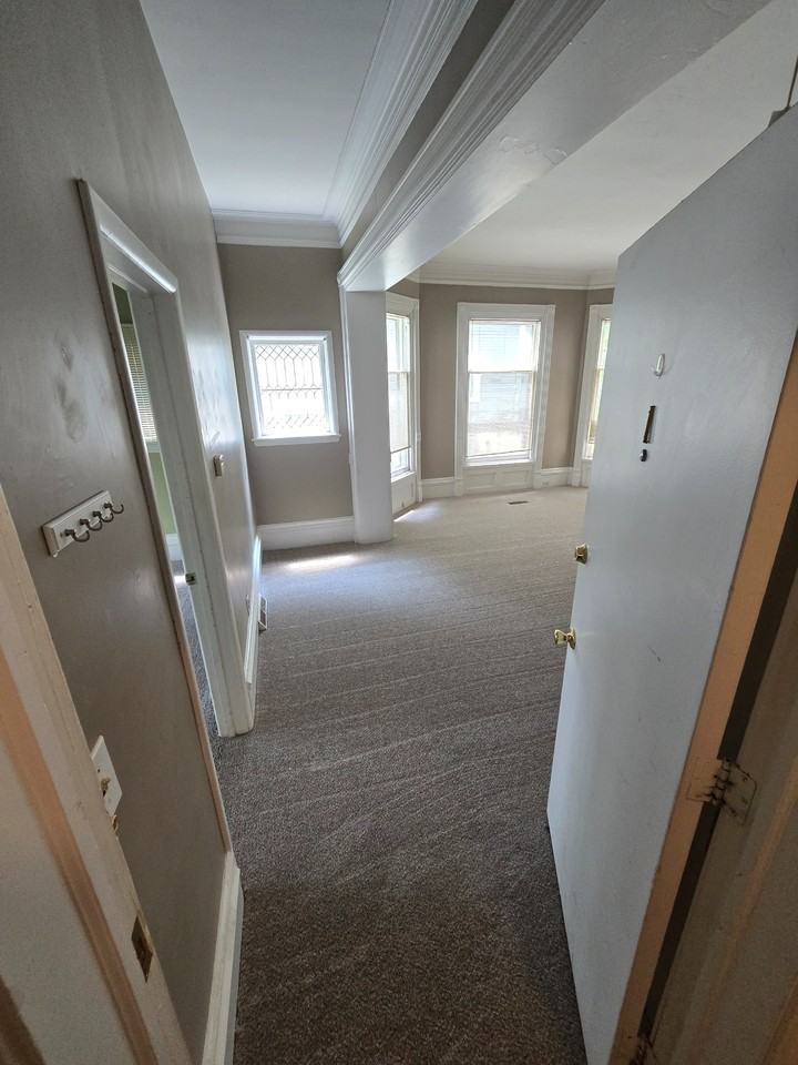 305 Paris Ave Se #1 - Photo 3 of 16