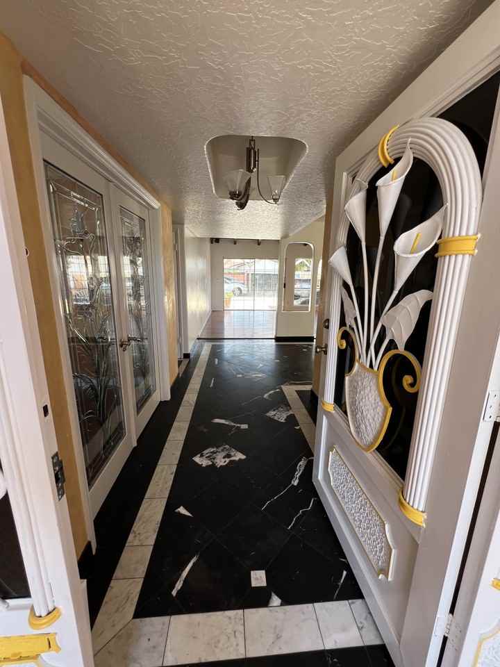 10210 Hayvenhurst Ave #NA - Photo 3 of 28
