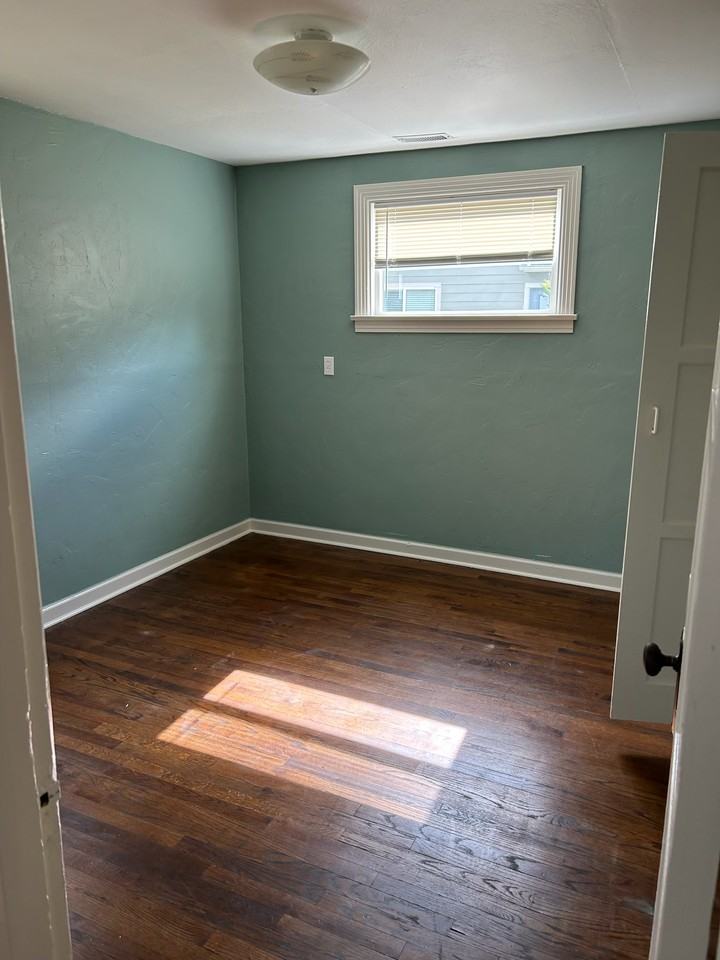 1625 Bishop Rd Sw #NA - Photo 3 of 10
