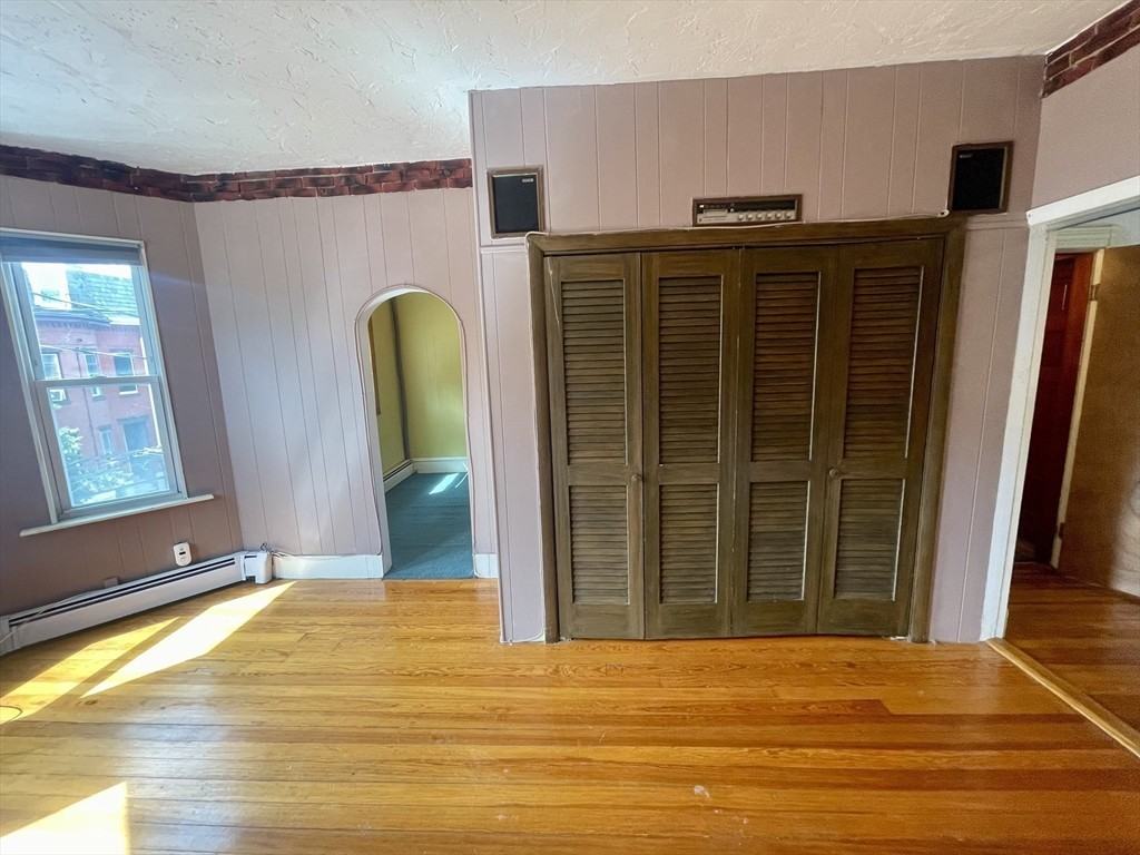 136 Saratoga St #2 - Photo 4 of 17