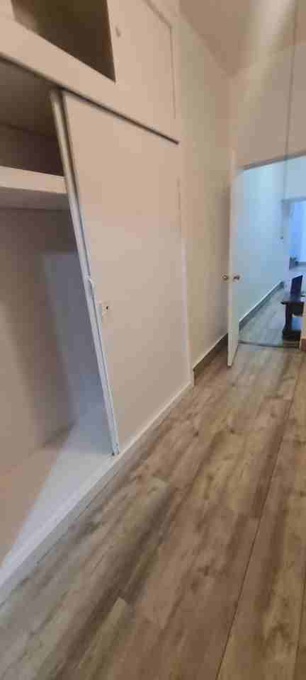 689 Seneca Ave #3R - Photo 6 of 12