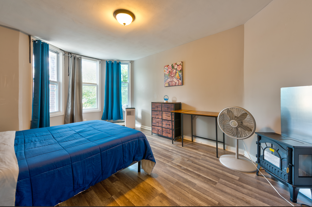 On Summer Avenue And Halleck - Photo 2 of 8