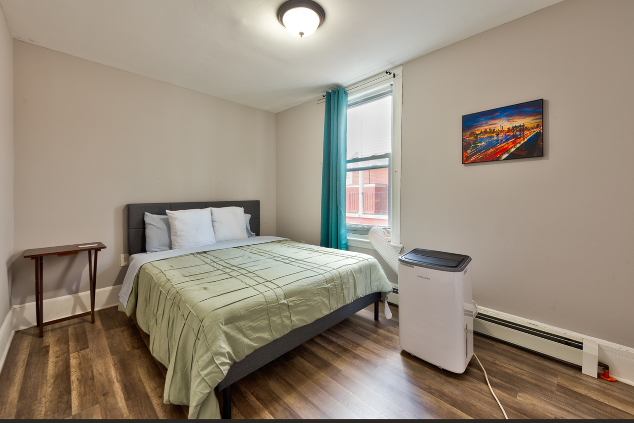 On Summer Avenue And Halleck - Photo 3 of 8