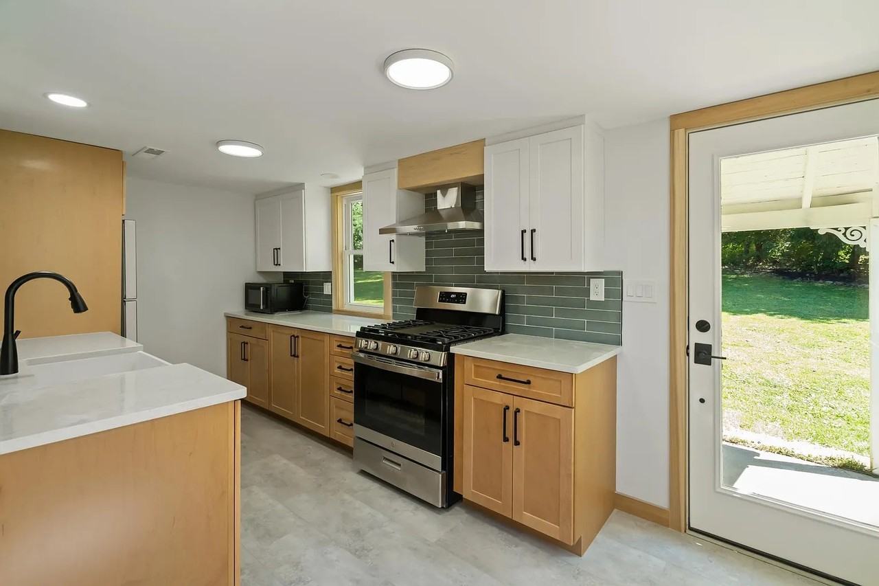 26 Greenwood Ave #NA - Photo 5 of 28