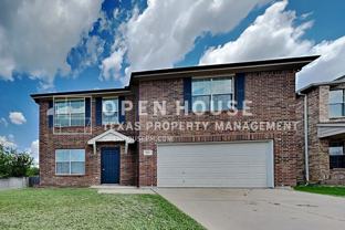 932 Blue Sky Dr - Photo 1 of 1