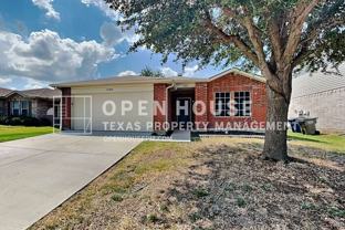 2204 Maple Dr - Photo 1 of 1