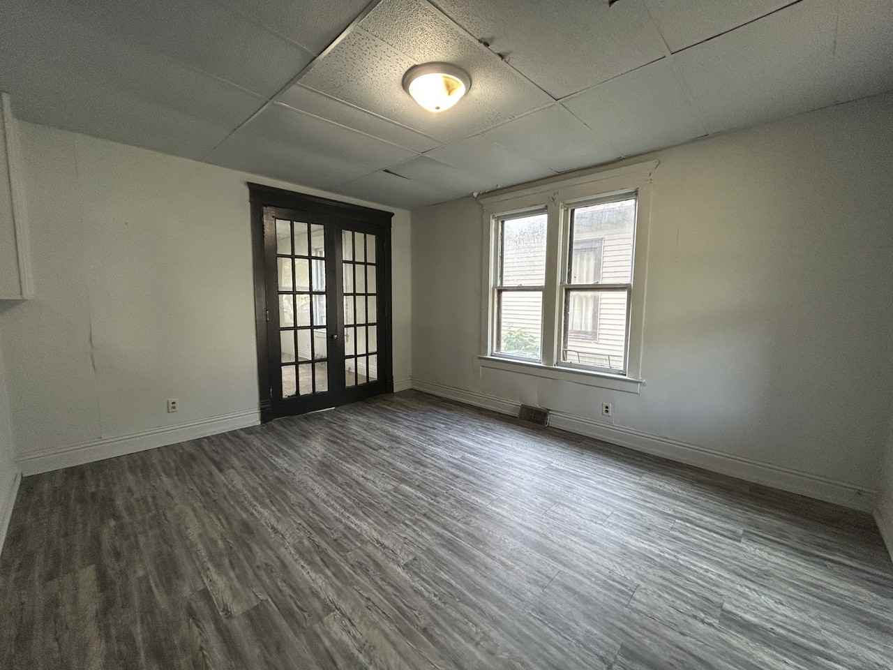 907 Jewell St #5 - Photo 3 of 17