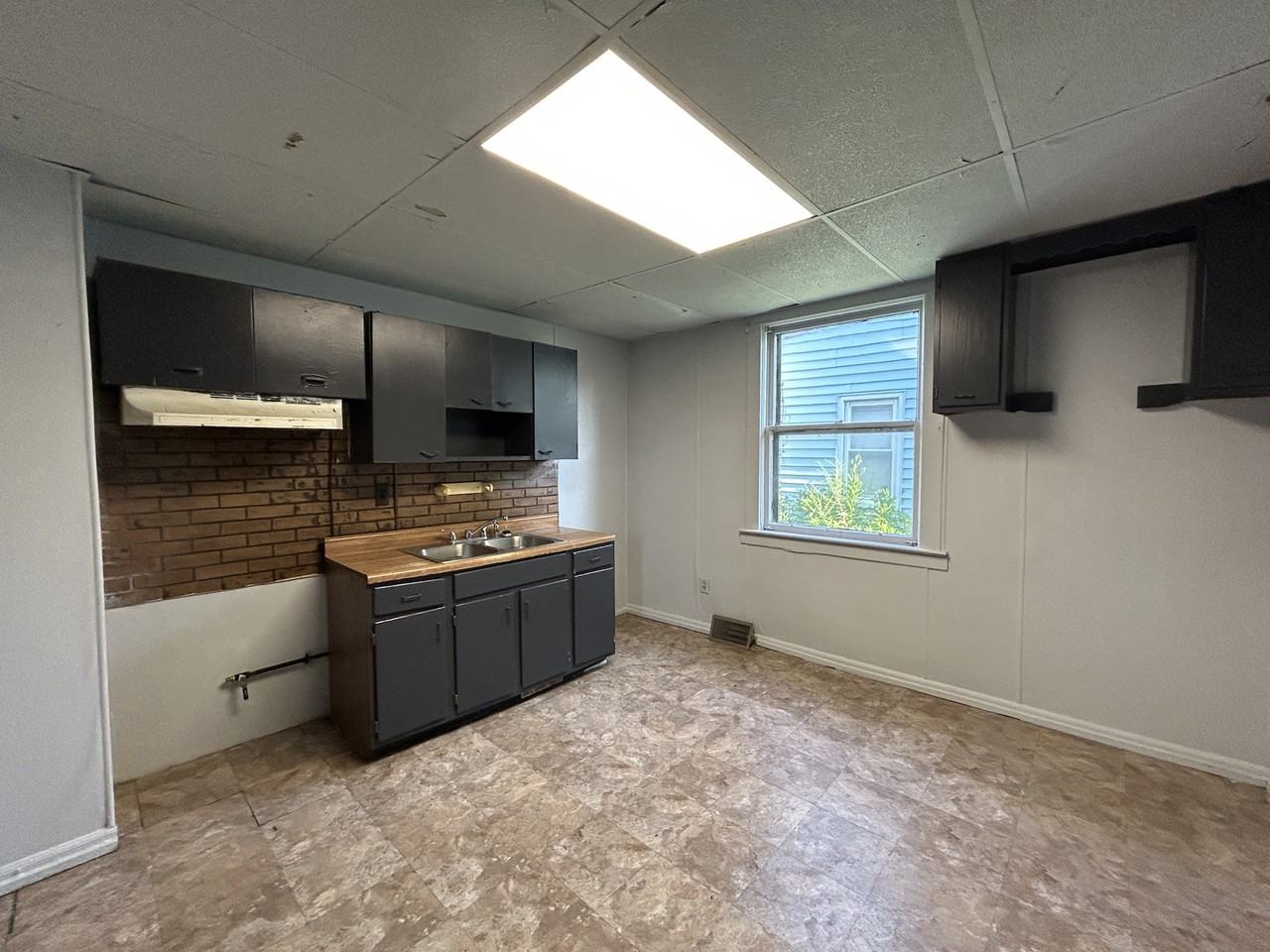 907 Jewell St #5 - Photo 4 of 17