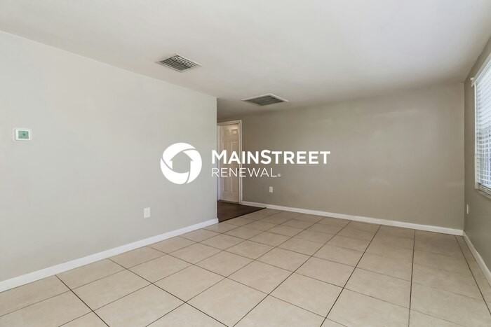 7704 Birchwood Dr - Photo 3 of 17