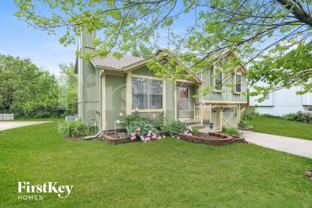 517 Se Onyx Dr - Photo 1 of 1