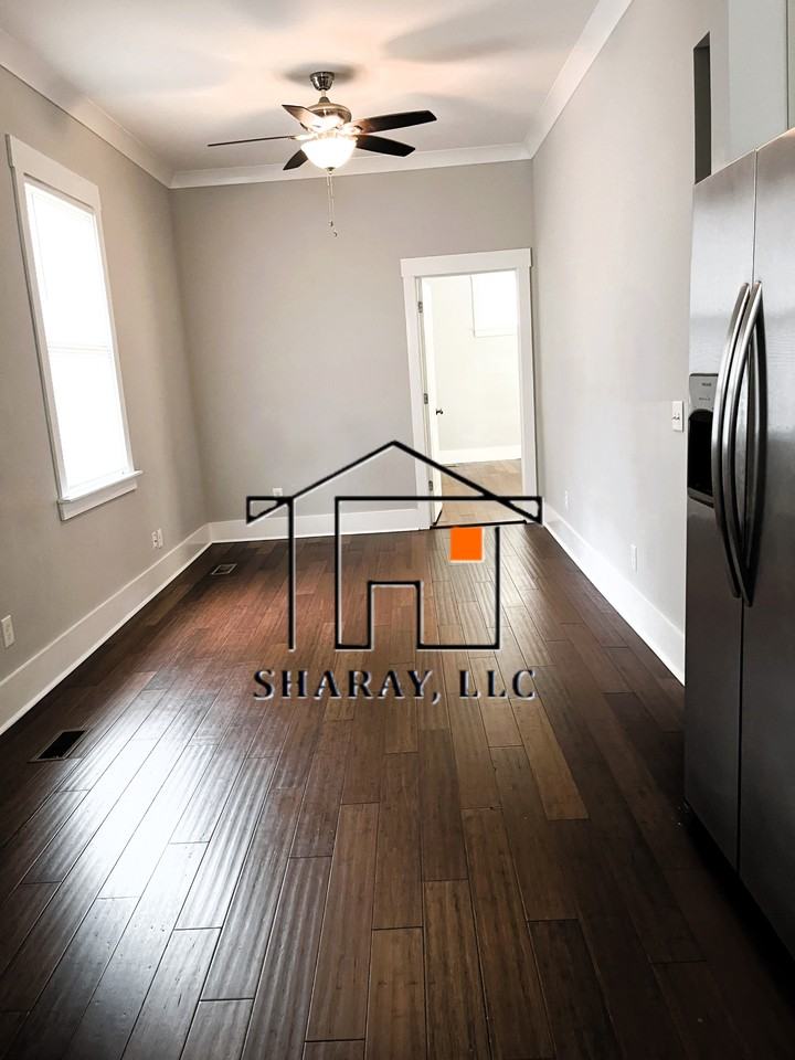 510 E 40th Street Lower - Photo 4 of 15